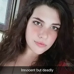 Meet your Posher, Abigail